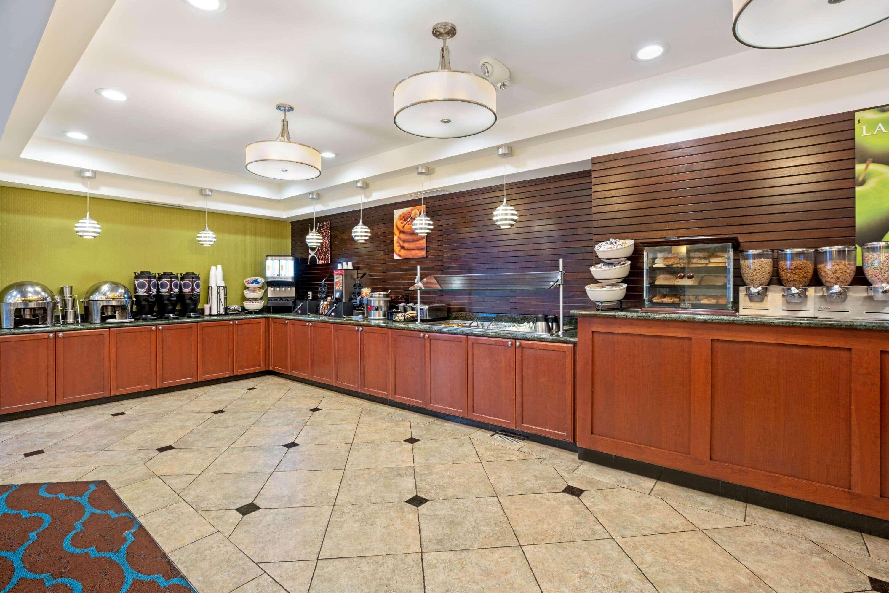 La Quinta By Wyndham Boise Towne Square Hotel Bagian luar foto