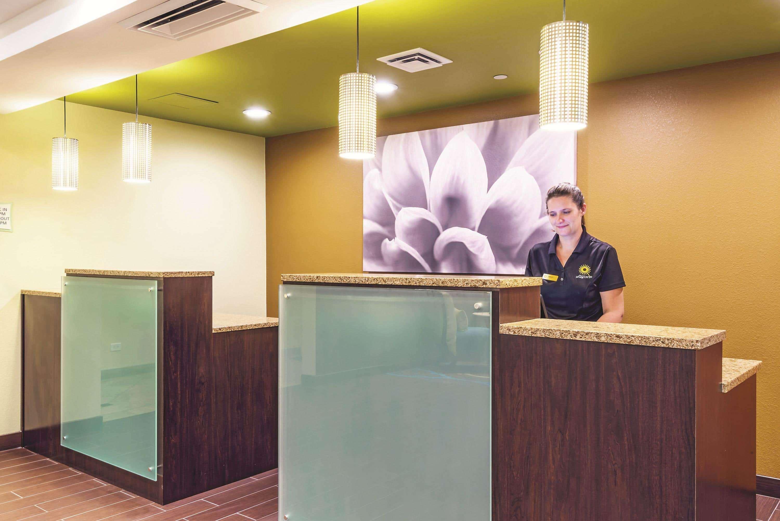 La Quinta By Wyndham Boise Towne Square Hotel Bagian luar foto